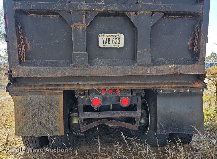 image for item IO9757 1997 Mack RD688S dump truck