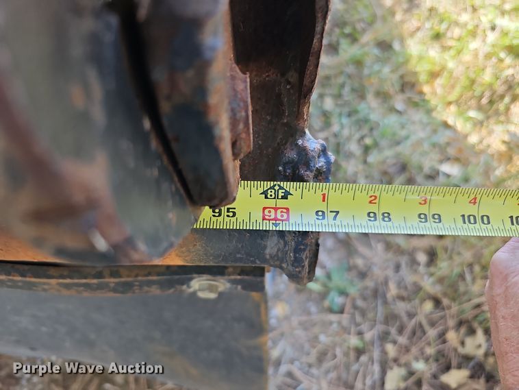 image for item IO9757 1997 Mack RD688S dump truck