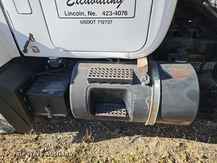 image for item IO9757 1997 Mack RD688S dump truck