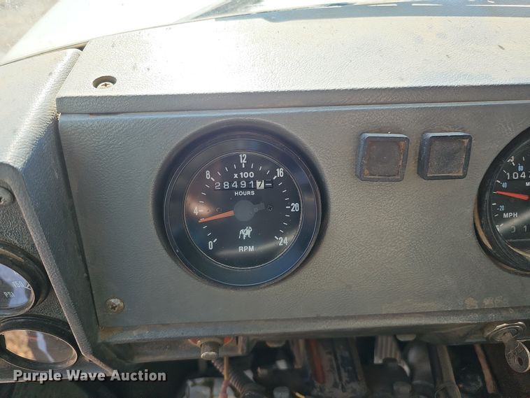 image for item IO9757 1997 Mack RD688S dump truck