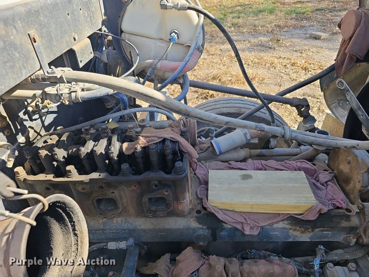 image for item IO9757 1997 Mack RD688S dump truck