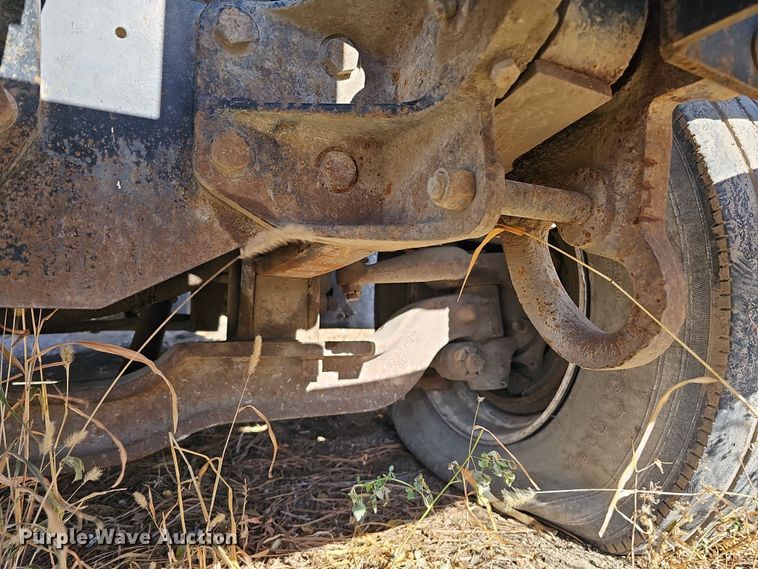 image for item IO9757 1997 Mack RD688S dump truck