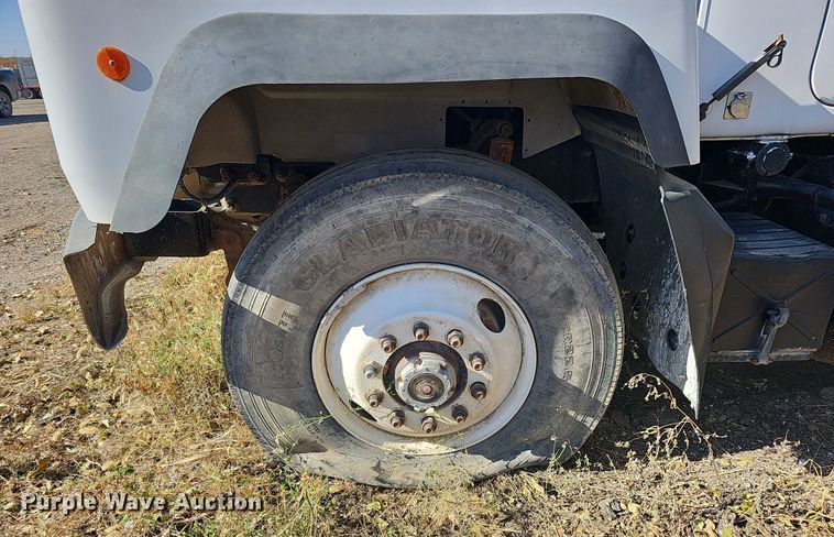 image for item IO9757 1997 Mack RD688S dump truck