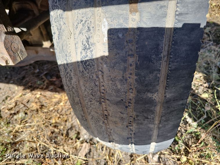 image for item IO9757 1997 Mack RD688S dump truck