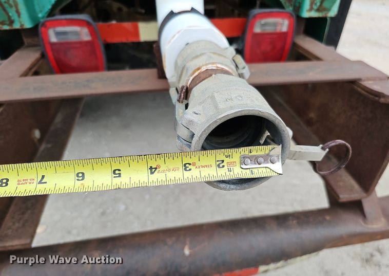 image for item IO9759 1990 Mack RD690S water truck