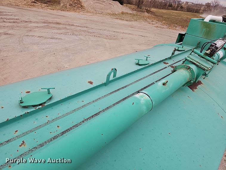 image for item IO9759 1990 Mack RD690S water truck