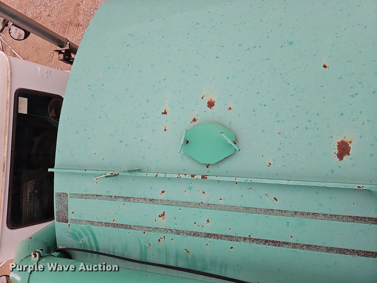 image for item IO9759 1990 Mack RD690S water truck