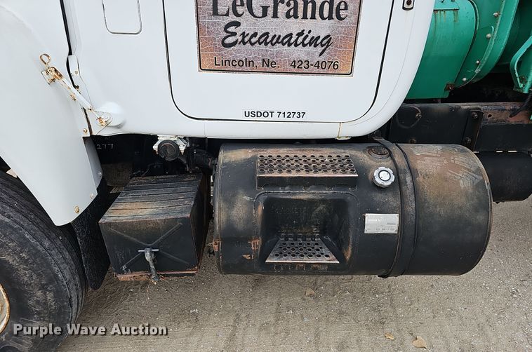 image for item IO9759 1990 Mack RD690S water truck