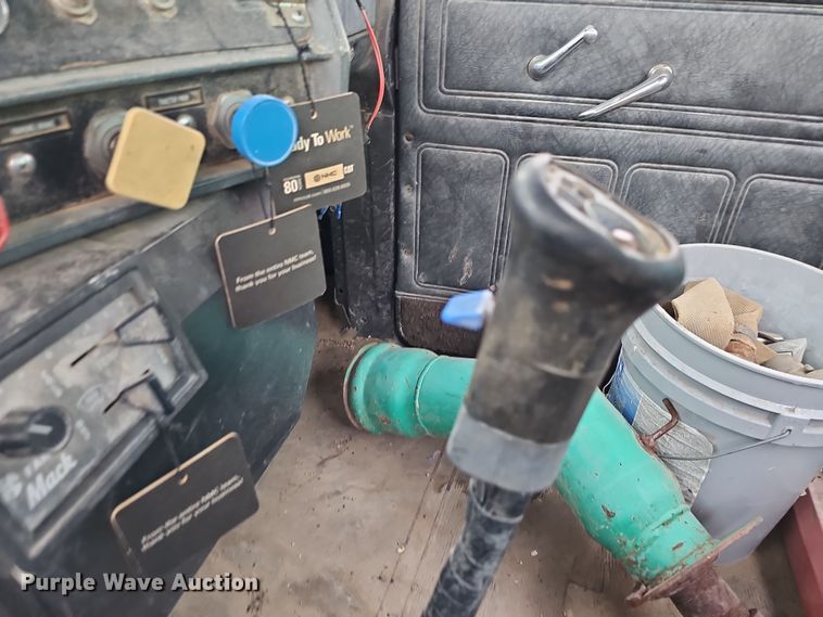 image for item IO9759 1990 Mack RD690S water truck