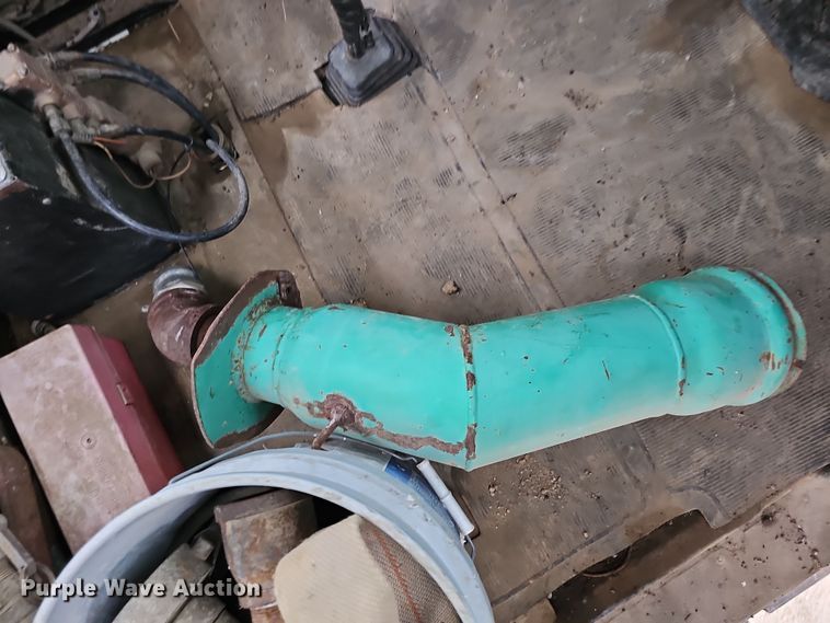 image for item IO9759 1990 Mack RD690S water truck