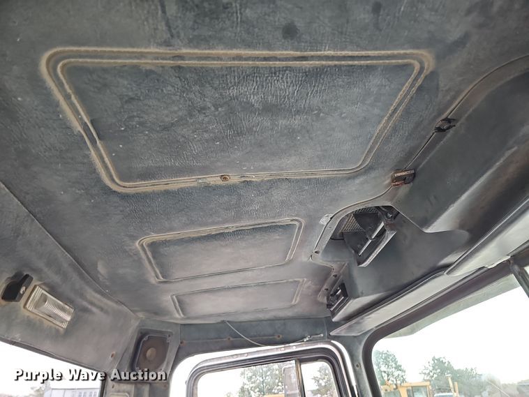 image for item IO9759 1990 Mack RD690S water truck