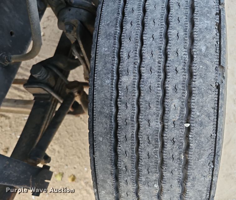 image for item IO9759 1990 Mack RD690S water truck