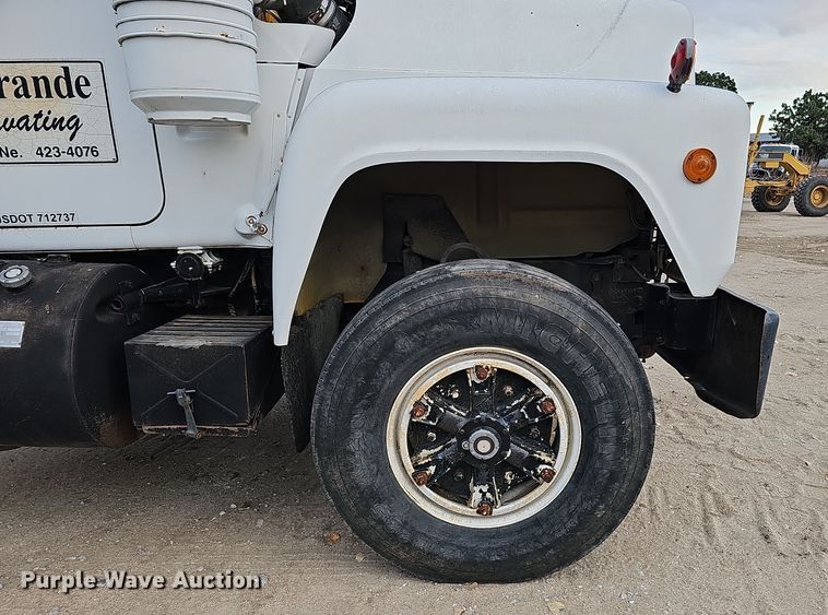 image for item IO9759 1990 Mack RD690S water truck