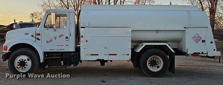 image for item IO9762 1996 International 4700 fuel truck