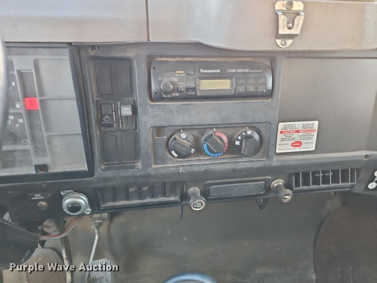 image for item IO9762 1996 International 4700 fuel truck