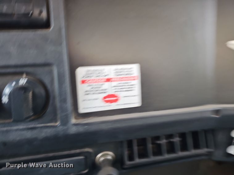 image for item IO9762 1996 International 4700 fuel truck