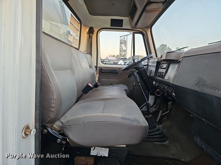 image for item IO9762 1996 International 4700 fuel truck