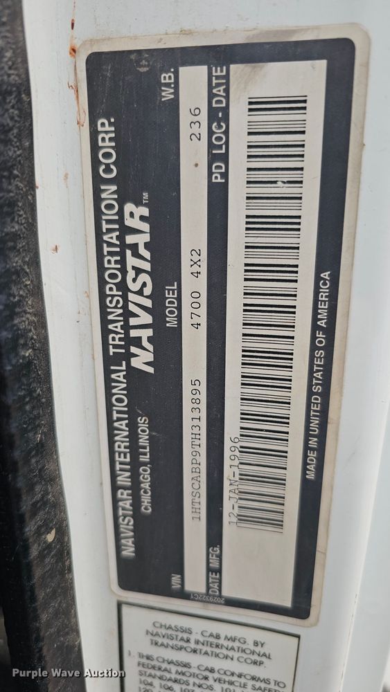 image for item IO9762 1996 International 4700 fuel truck