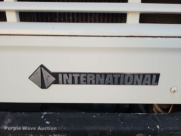 image for item IO9762 1996 International 4700 fuel truck