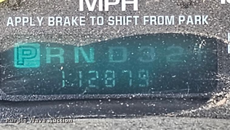 image for item IO9763 2001 Chevrolet Silverado 2500HD pickup truck