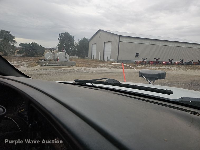 image for item IO9763 2001 Chevrolet Silverado 2500HD pickup truck