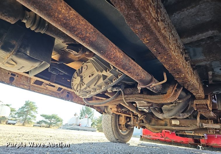 image for item IO9764 2002 Ford F250 Super Duty XL SuperCab pickup truck