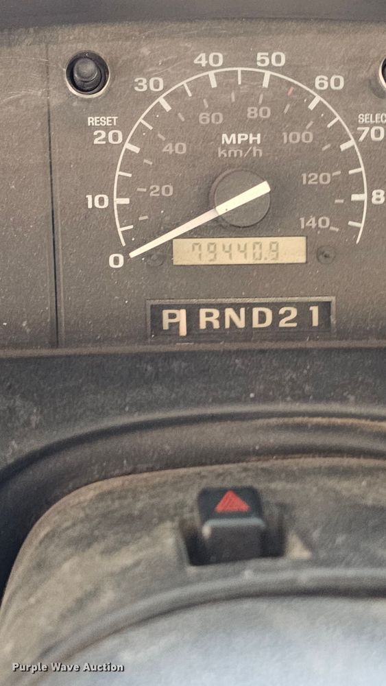 image for item IO9765 1993 Ford  F250 XL pickup truck