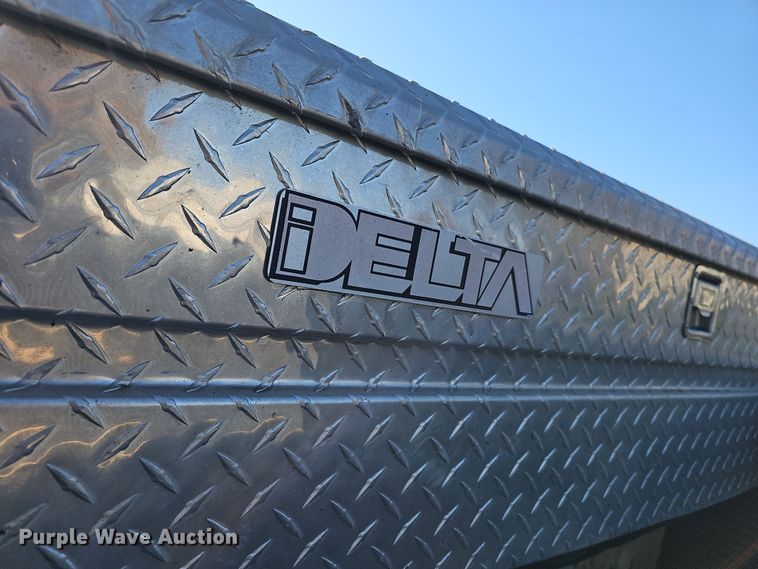 image for item IO9765 1993 Ford  F250 XL pickup truck