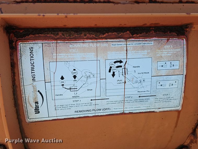 image for item IO9766 1995 Dodge  Ram 2500 flatbed pickup truck