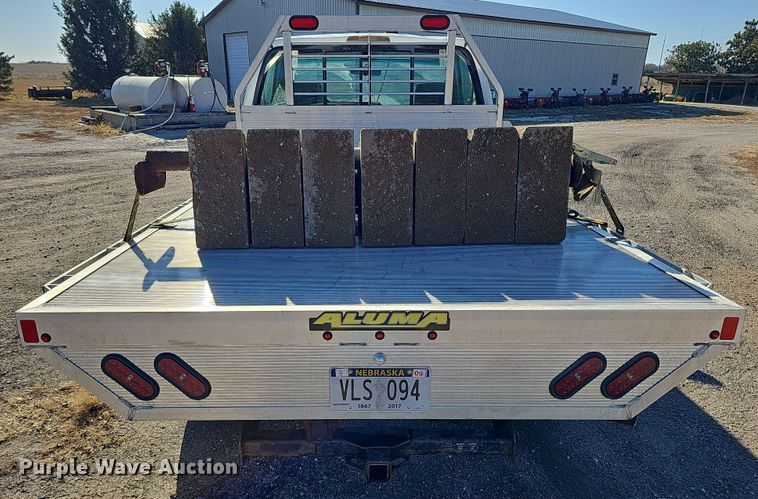 image for item IO9766 1995 Dodge  Ram 2500 flatbed pickup truck