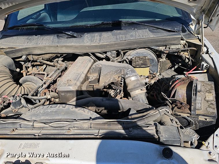 image for item IO9766 1995 Dodge  Ram 2500 flatbed pickup truck