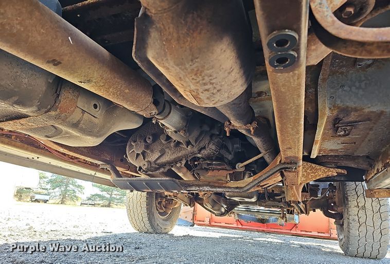 image for item IO9766 1995 Dodge  Ram 2500 flatbed pickup truck