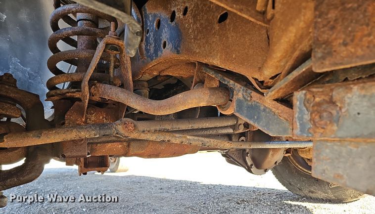 image for item IO9766 1995 Dodge  Ram 2500 flatbed pickup truck