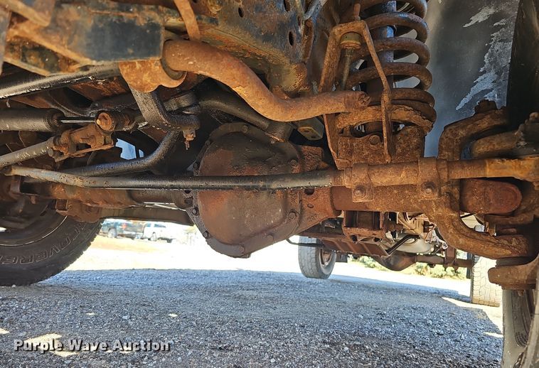 image for item IO9766 1995 Dodge  Ram 2500 flatbed pickup truck