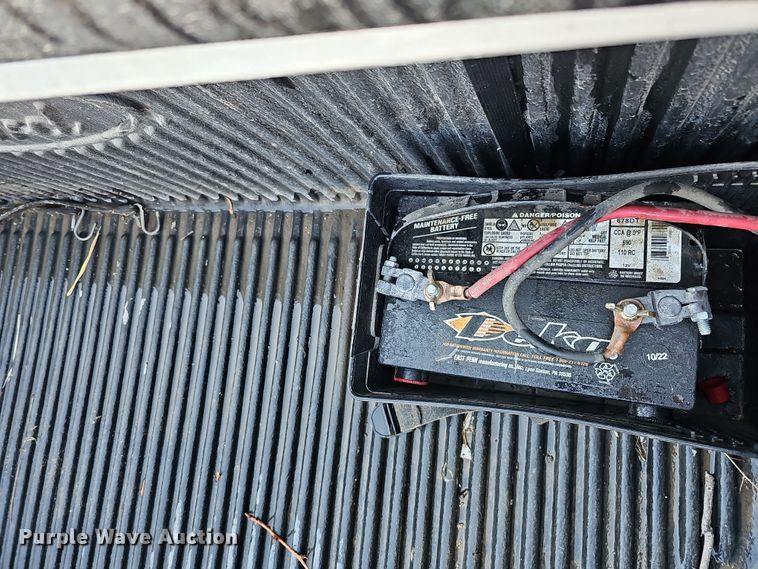 image for item IO9767 1997 Ford F250HD SuperCab pickup truck