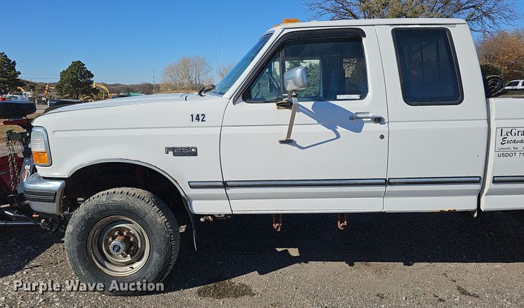 image for item IO9767 1997 Ford F250HD SuperCab pickup truck