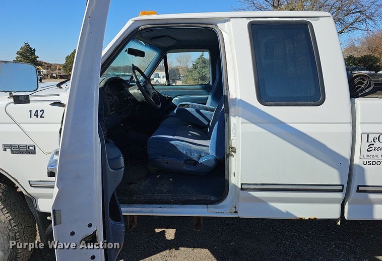 image for item IO9767 1997 Ford F250HD SuperCab pickup truck