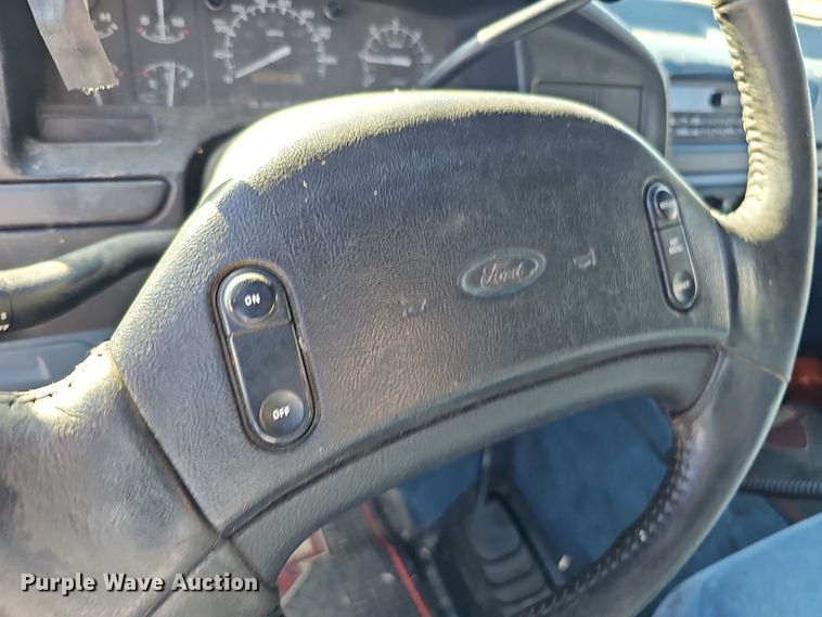 image for item IO9767 1997 Ford F250HD SuperCab pickup truck