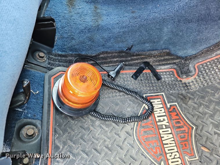 image for item IO9767 1997 Ford F250HD SuperCab pickup truck