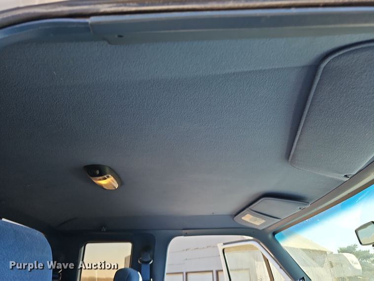 image for item IO9767 1997 Ford F250HD SuperCab pickup truck