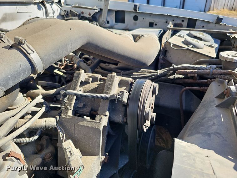 image for item IO9767 1997 Ford F250HD SuperCab pickup truck