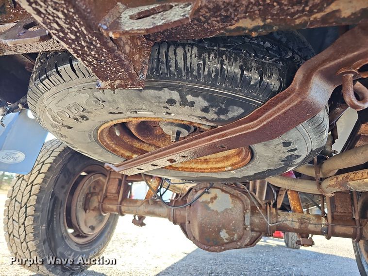 image for item IO9767 1997 Ford F250HD SuperCab pickup truck