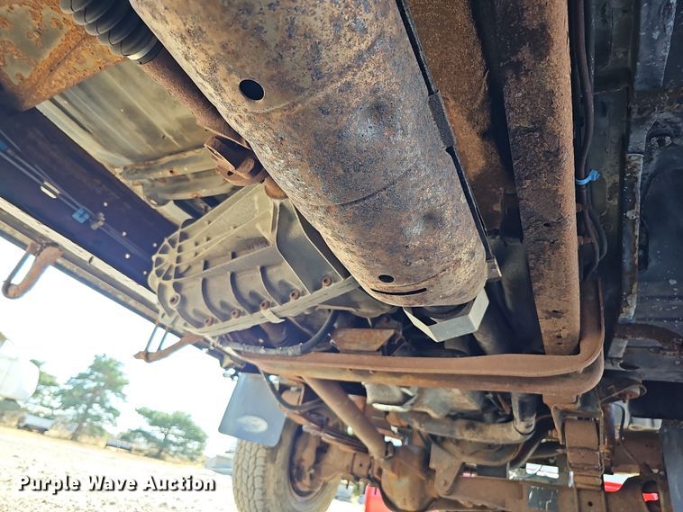 image for item IO9767 1997 Ford F250HD SuperCab pickup truck