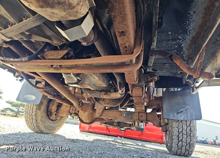 image for item IO9767 1997 Ford F250HD SuperCab pickup truck