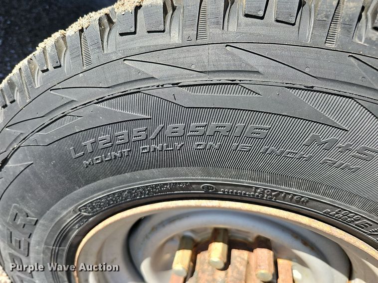 image for item IO9767 1997 Ford F250HD SuperCab pickup truck