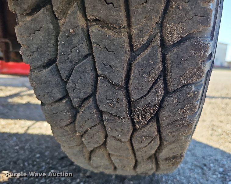 image for item IO9767 1997 Ford F250HD SuperCab pickup truck