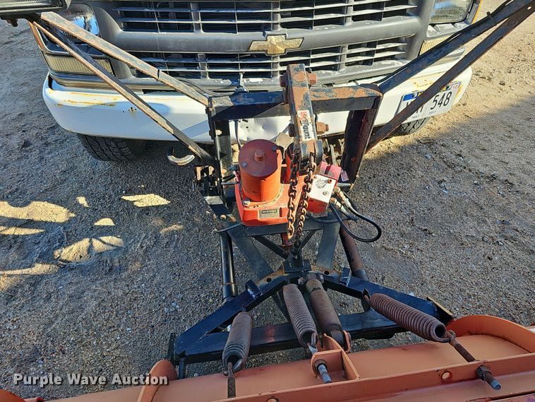 image for item IO9768 1994 Chevrolet K2500 pickup truck