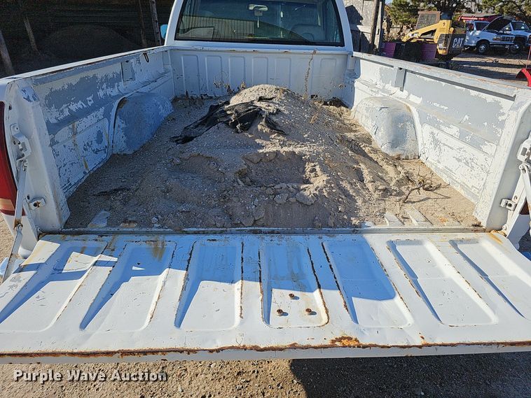 image for item IO9768 1994 Chevrolet K2500 pickup truck