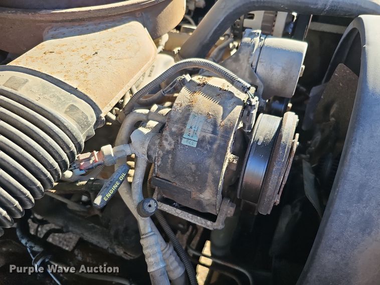 image for item IO9768 1994 Chevrolet K2500 pickup truck