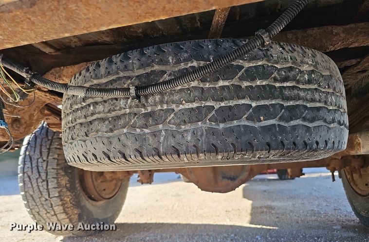 image for item IO9768 1994 Chevrolet K2500 pickup truck